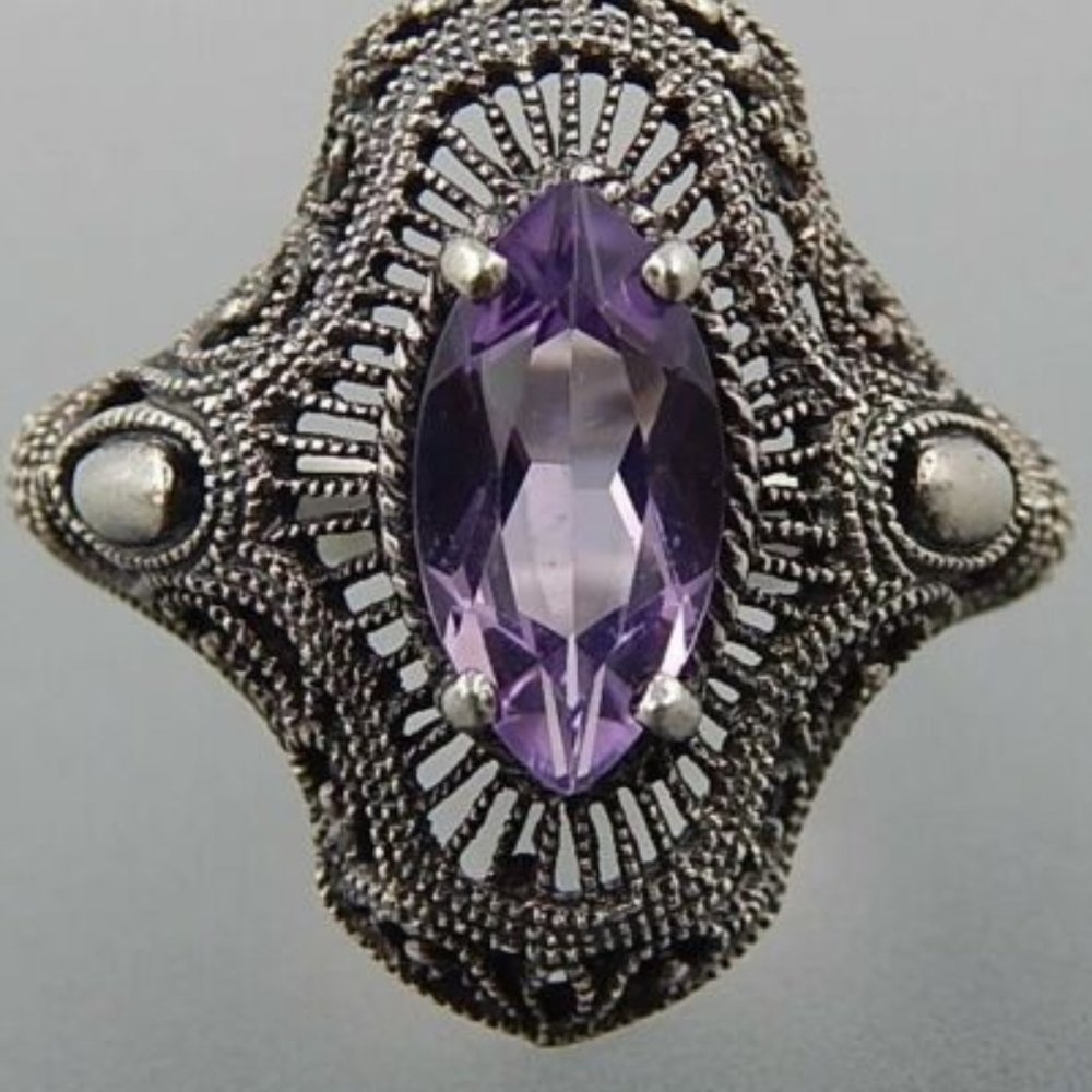 Vintage White Gold Amethyst Gem Fashion Ring